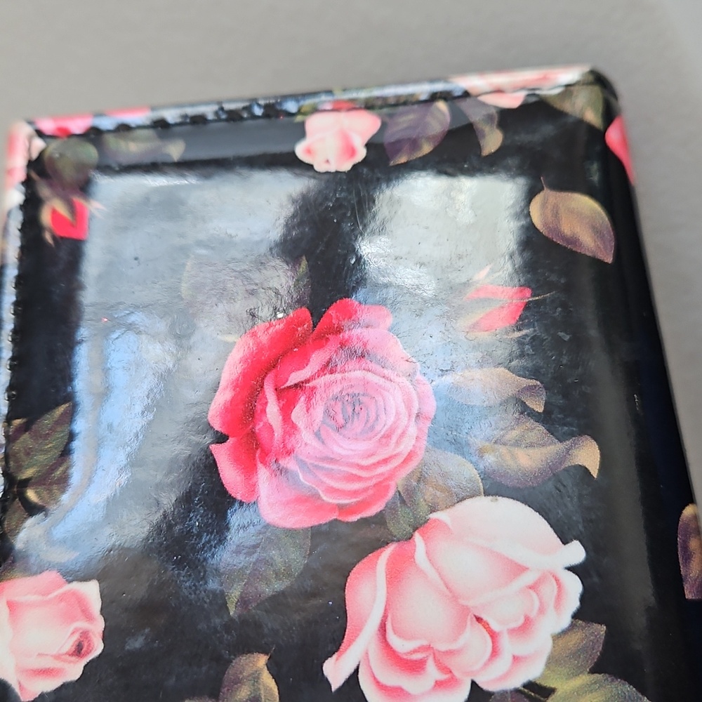 Safe Keeper Floral Black Wallet - Picture 4 of 11
